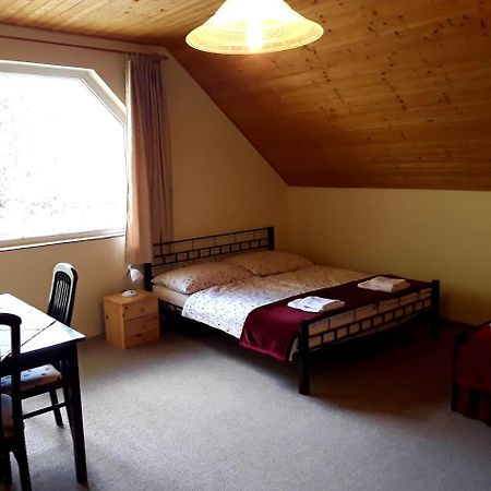 Villa Hedi Dunakiliti Buitenkant foto